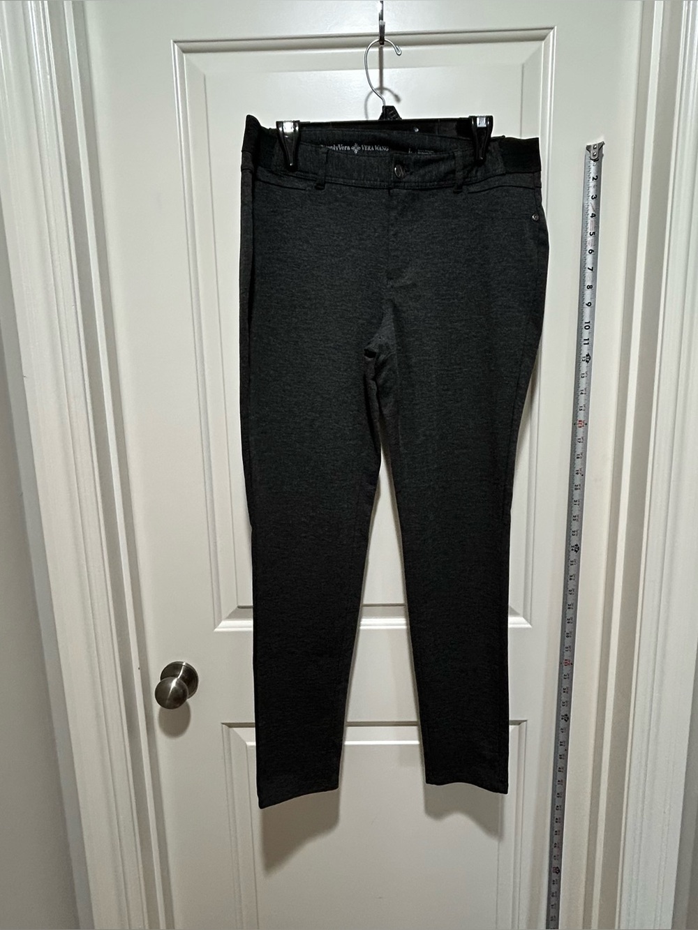 Vera Wang Simply Vera women’s size L Gray Ponte Trousers. LIKE NEW. Two pockets
